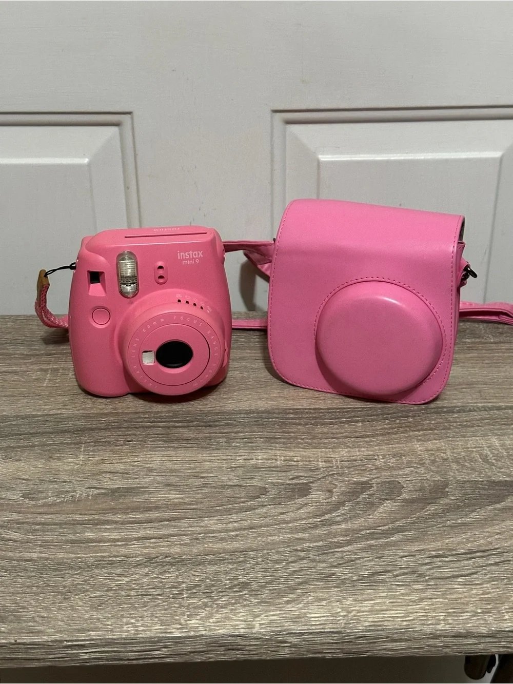 Fujifilm Instax Mini 9 Instant Camera | Flamingo Pink | TESTED | Case Included